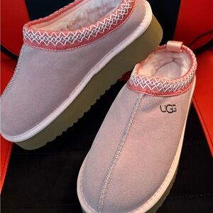 UGG Women's Blush Pink Slippers